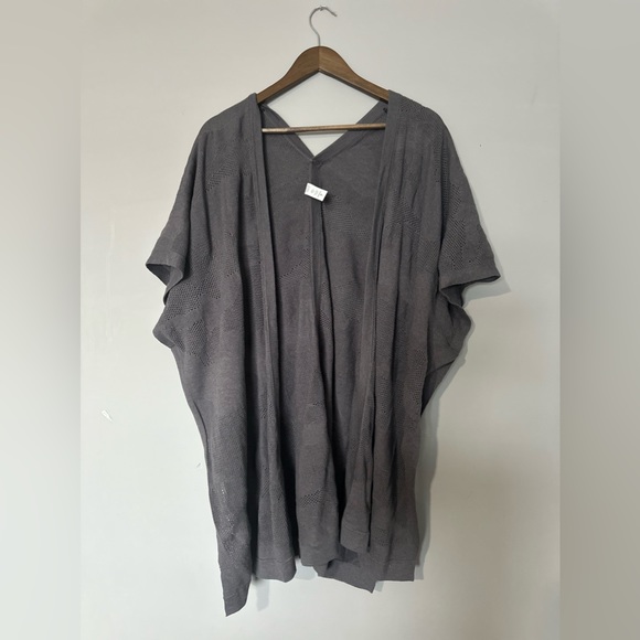 LULULEMON | Find Your Light wrap - Picture 3 of 3